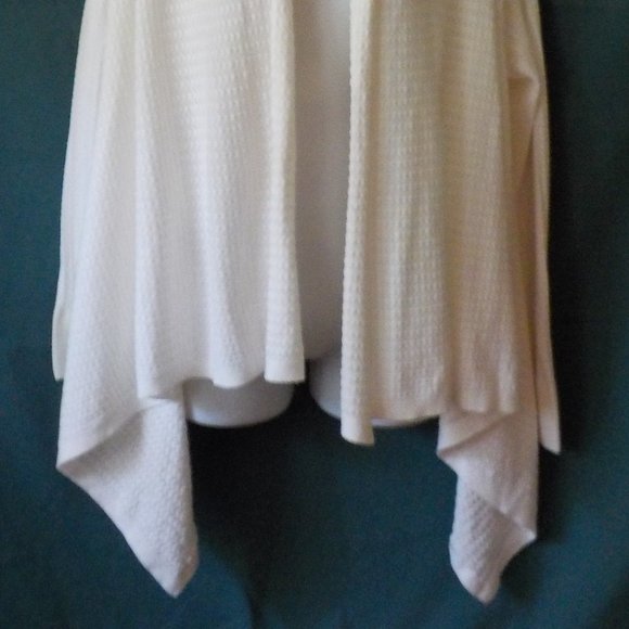 HAD IT TOO LONG GOTTA GO Talbots cardigan sweater sz MP 8P 10P cream EUC - Picture 2 of 3